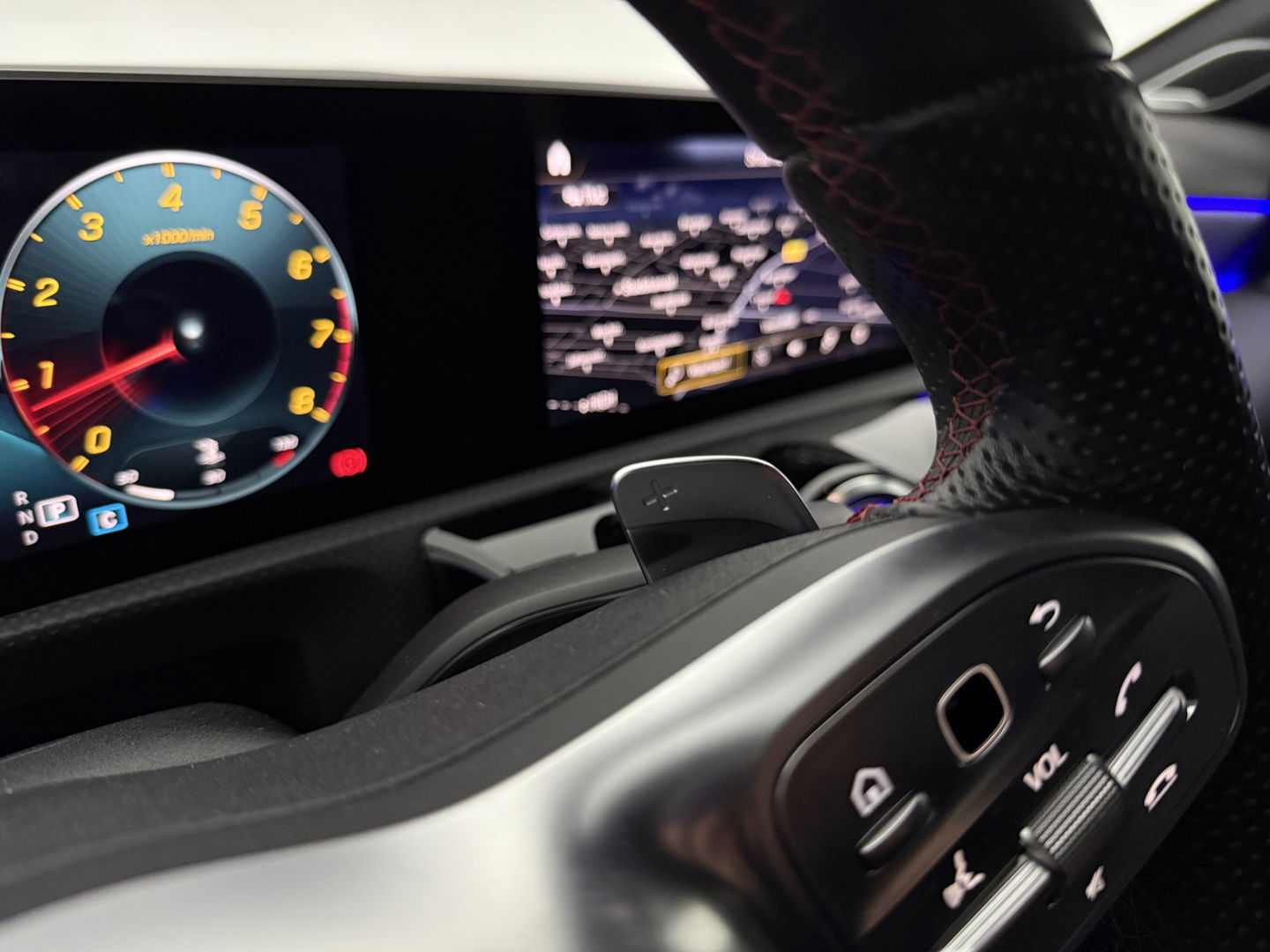 Mercedes-Benz A-Klasse AMG 35 4MATIC 306PK | Sfeerverl. | Virtual | Burmester | Sportstoelen | Camera | Carplay | LED