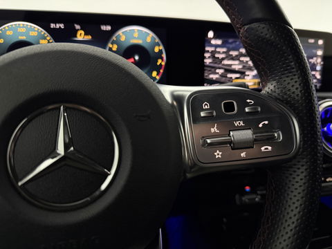 Mercedes-Benz A-Klasse AMG 35 4MATIC 306PK | Sfeerverl. | Virtual | Burmester | Sportstoelen | Camera | Carplay | LED