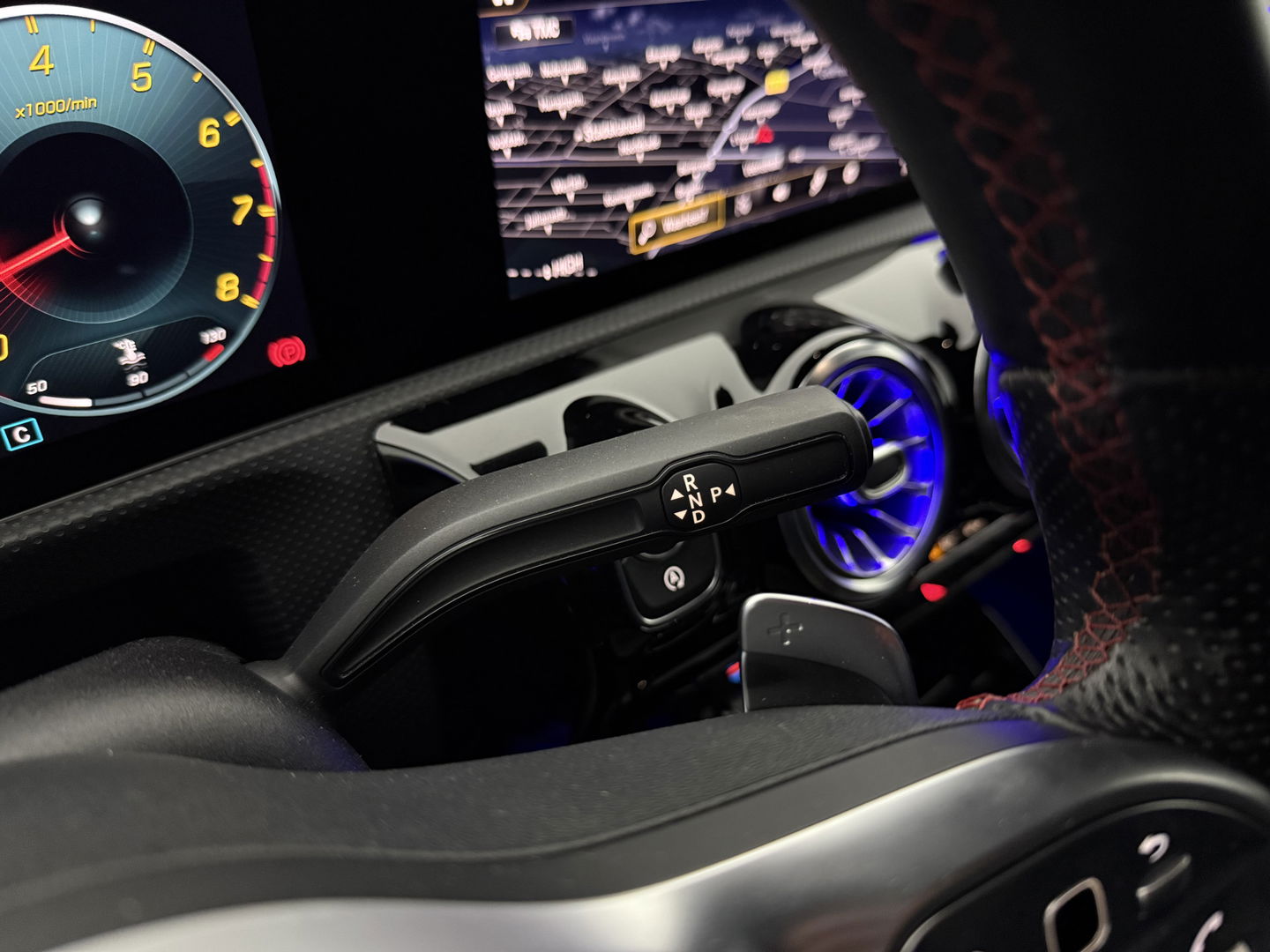 Mercedes-Benz A-Klasse AMG 35 4MATIC 306PK | Sfeerverl. | Virtual | Burmester | Sportstoelen | Camera | Carplay | LED