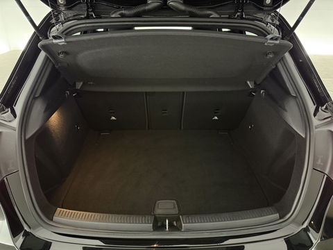 Mercedes-Benz A-Klasse AMG 35 4MATIC 306PK | Sfeerverl. | Virtual | Burmester | Sportstoelen | Camera | Carplay | LED
