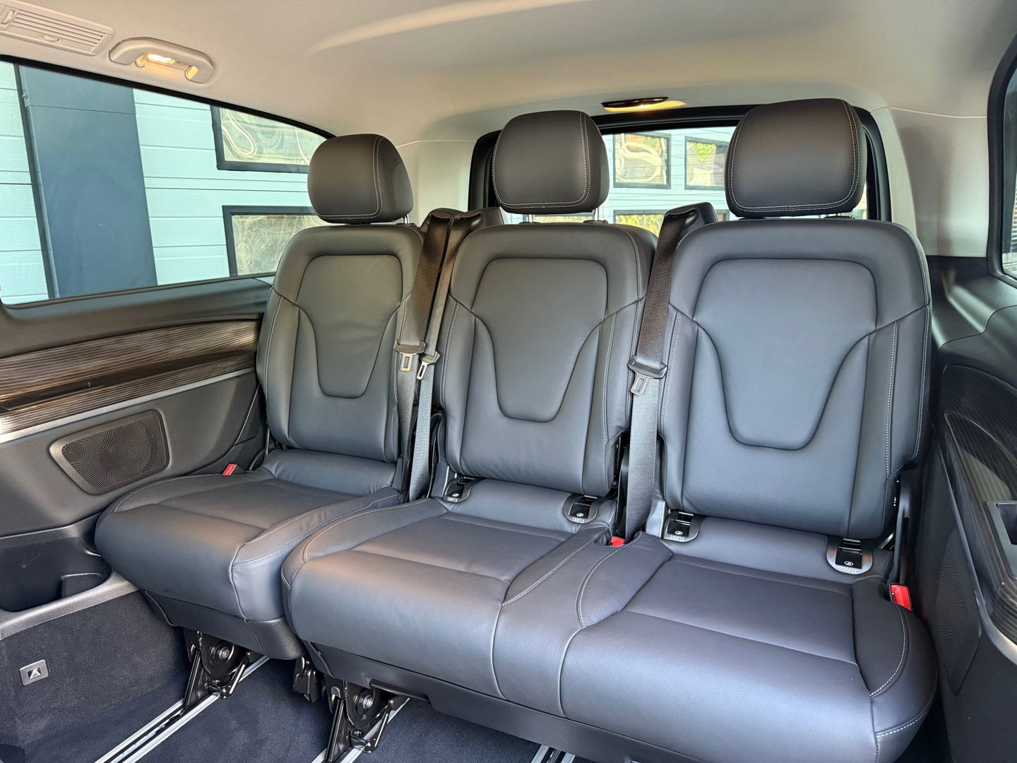 Mercedes-Benz EQV 300 90 kWh - L3 Extra Lang - Airmatic - Leder 2+2+3=7 Persoons