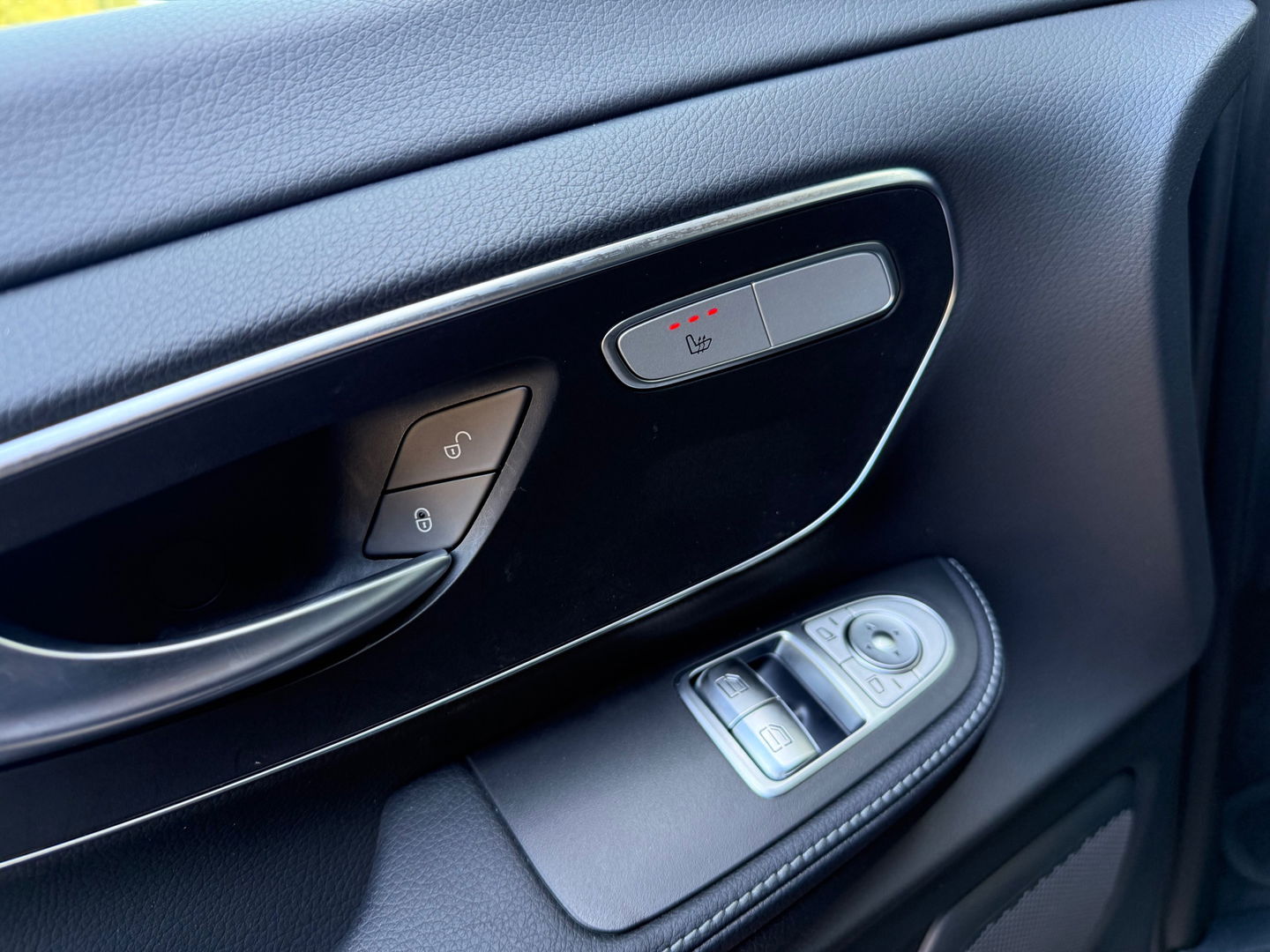 Mercedes-Benz EQV 300 90 kWh - L3 Extra Lang - Airmatic - Leder 2+2+3=7 Persoons