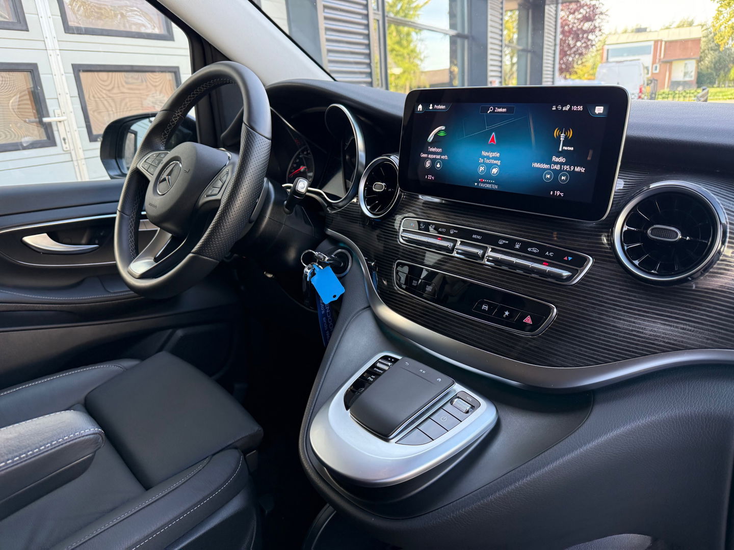 Mercedes-Benz EQV 300 90 kWh - L3 Extra Lang - Airmatic - Leder 2+2+3=7 Persoons