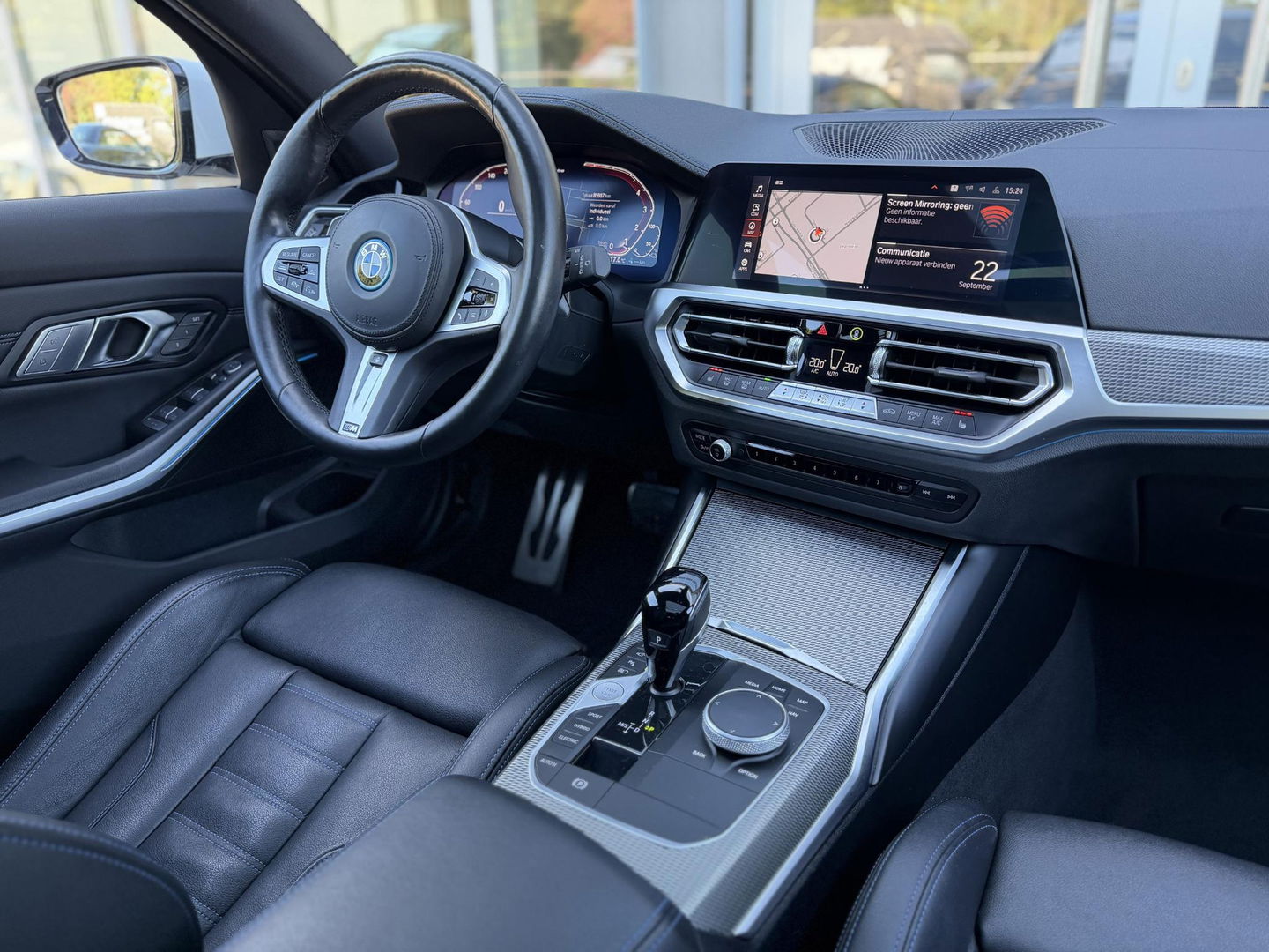 BMW 3 Serie Touring 320e xDrive High Ex M-Sport|SOH92%|Pano|Laser|M-seats|Memory|CoPilot|HiFi|HUD|Trekhaak