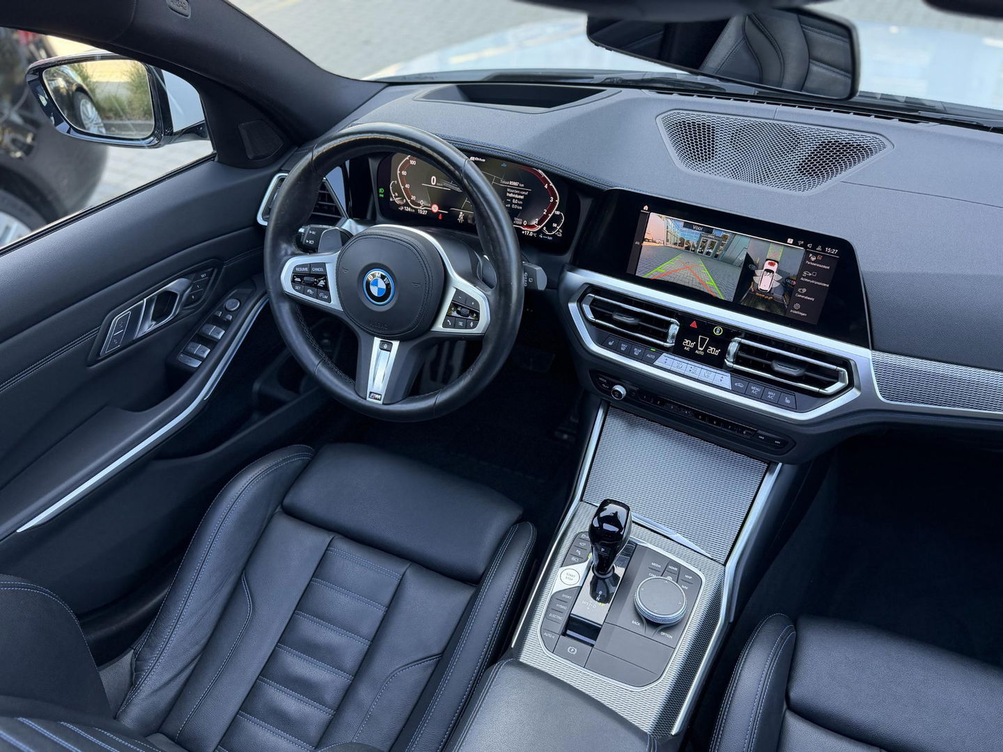 BMW 3 Serie Touring 320e xDrive High Ex M-Sport|SOH92%|Pano|Laser|M-seats|Memory|CoPilot|HiFi|HUD|Trekhaak