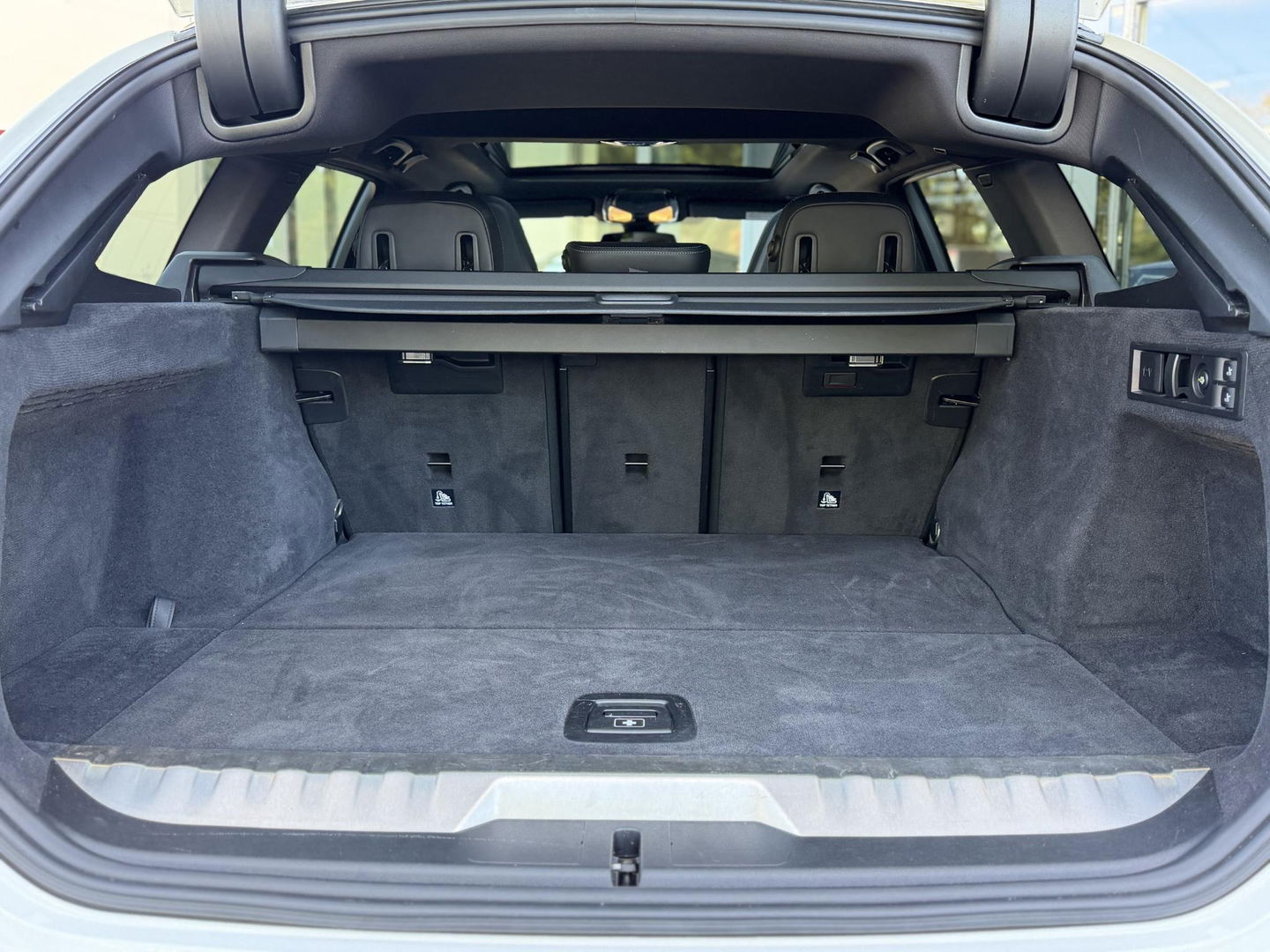 BMW 3 Serie Touring 320e xDrive High Ex M-Sport|SOH92%|Pano|Laser|M-seats|Memory|CoPilot|HiFi|HUD|Trekhaak