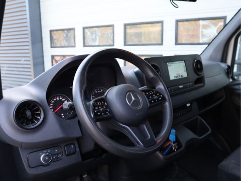 Mercedes-Benz Sprinter 515 CDI Automaat Euro 6 Bakwagen Laadklep - MBUX - Camera