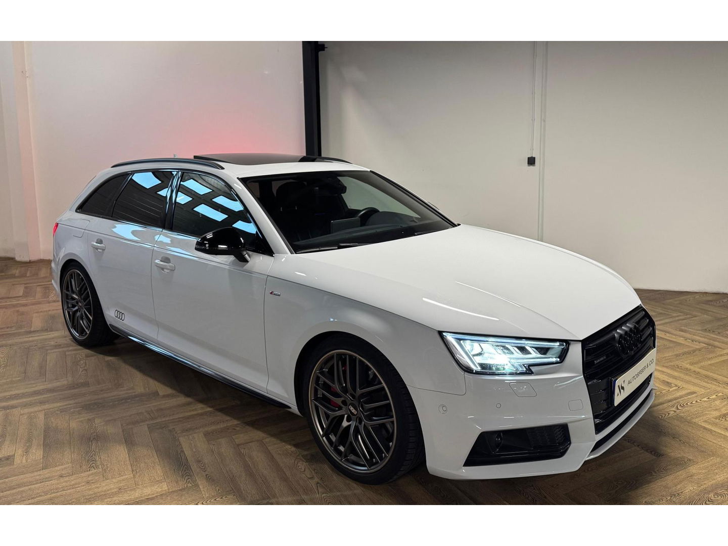 Audi A4 Avant 2.0 TFSI MHEV quattro S Line PANO KEYLESS
