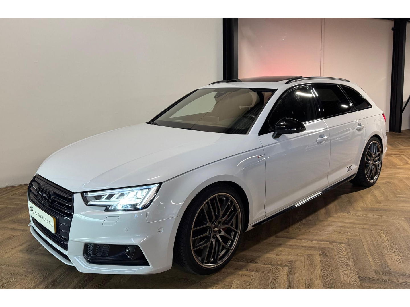 Audi A4 Avant 2.0 TFSI MHEV quattro S Line PANO KEYLESS