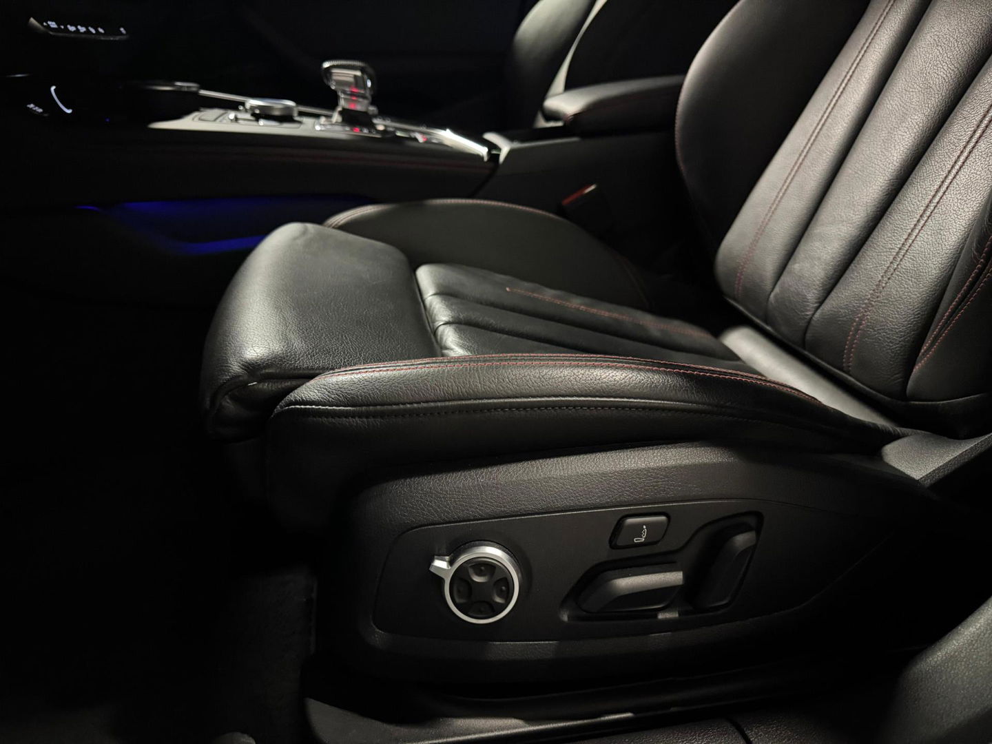 Audi A4 Avant 2.0 TFSI MHEV quattro S Line PANO KEYLESS