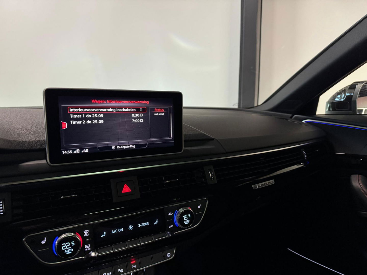 Audi A4 Avant 2.0 TFSI MHEV quattro S Line PANO KEYLESS