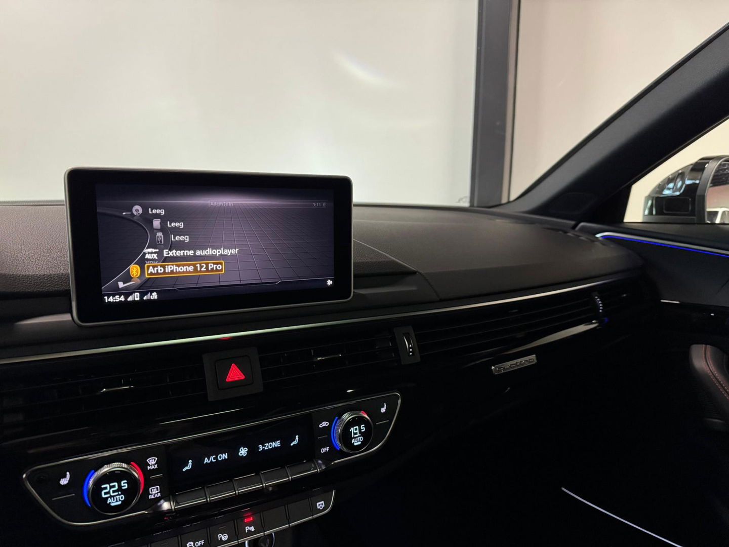 Audi A4 Avant 2.0 TFSI MHEV quattro S Line PANO KEYLESS