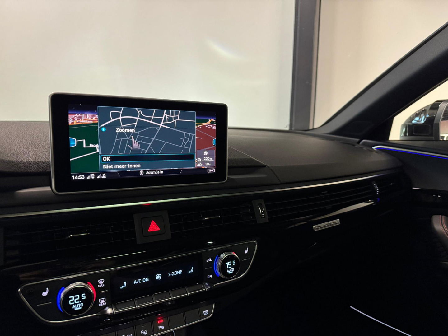 Audi A4 Avant 2.0 TFSI MHEV quattro S Line PANO KEYLESS