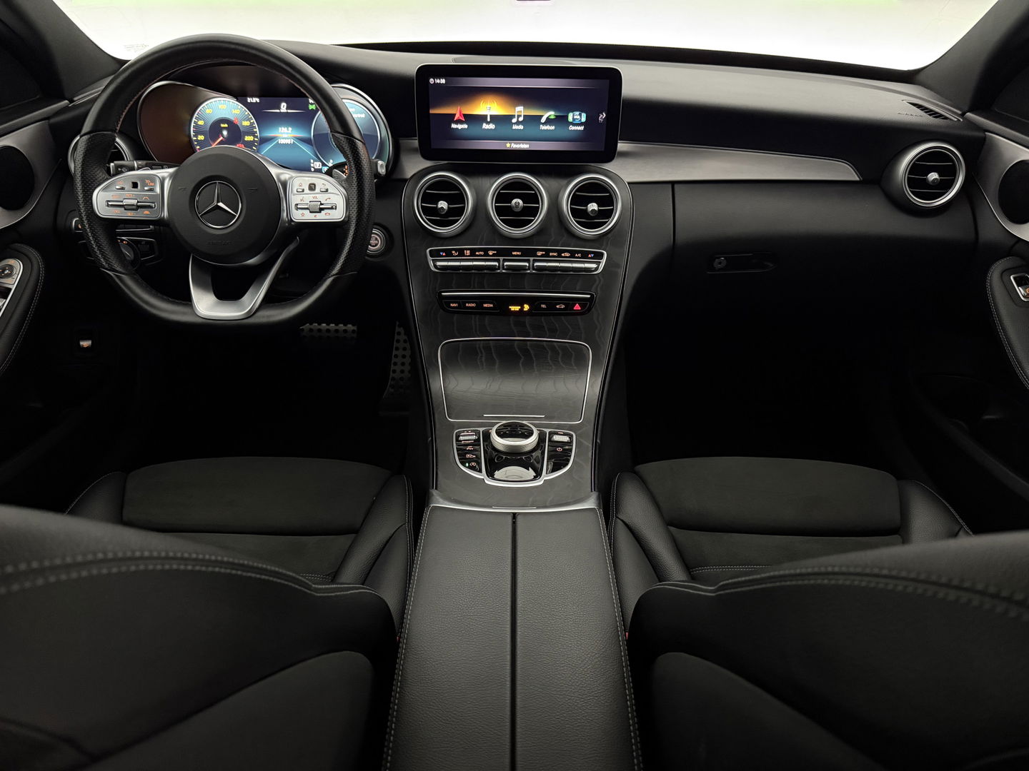 Mercedes-Benz C-Klasse 180 AMG | Virtual | Camera | LED | Adaptive Cruise | Navigatie | Parkeersens. l NAP