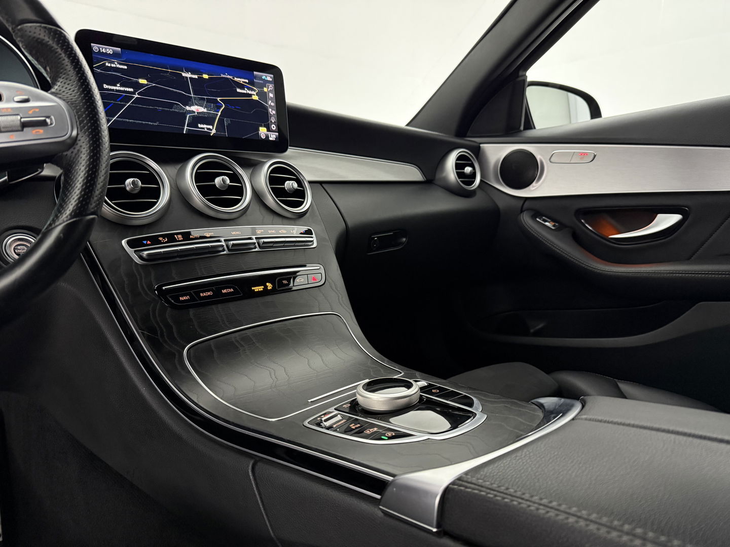 Mercedes-Benz C-Klasse 180 AMG | Virtual | Camera | LED | Adaptive Cruise | Navigatie | Parkeersens. l NAP