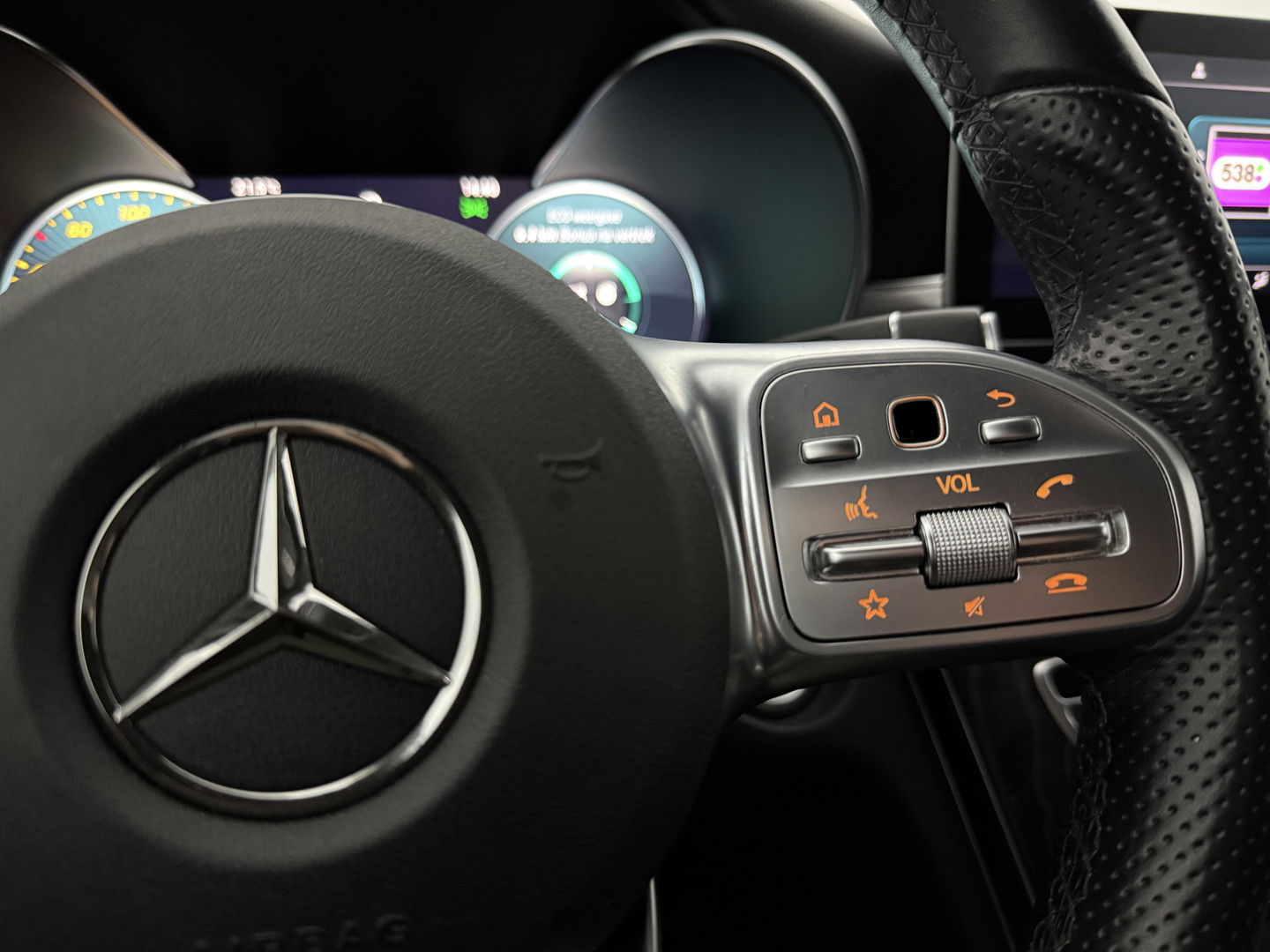 Mercedes-Benz C-Klasse 180 AMG | Virtual | Camera | LED | Adaptive Cruise | Navigatie | Parkeersens. l NAP