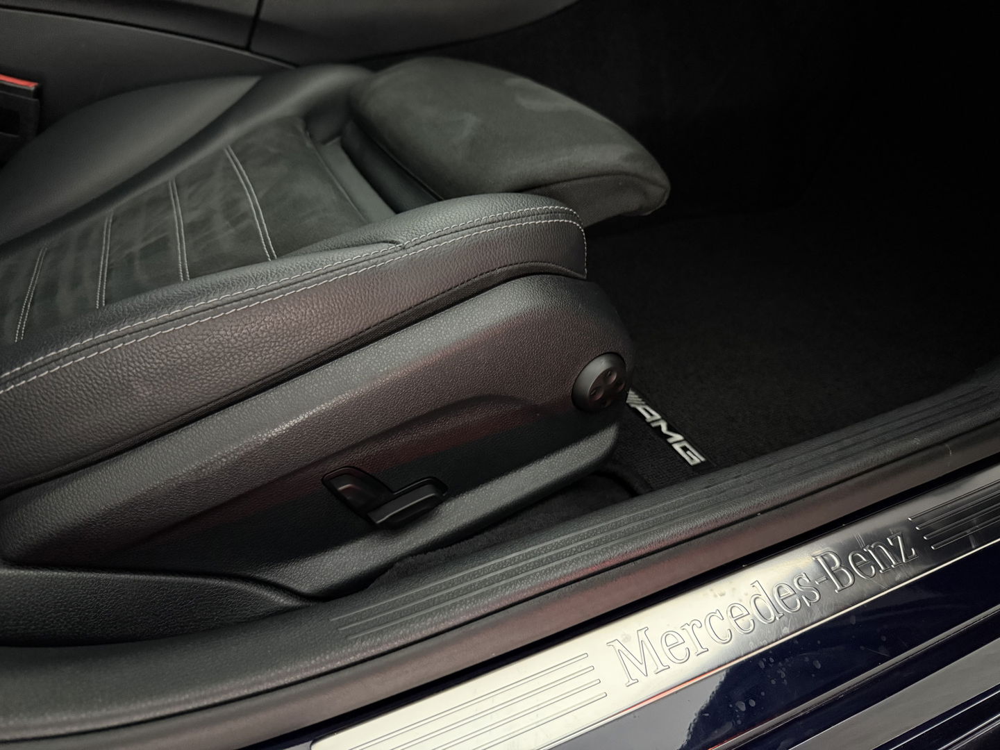 Mercedes-Benz C-Klasse 180 AMG | Virtual | Camera | LED | Adaptive Cruise | Navigatie | Parkeersens. l NAP