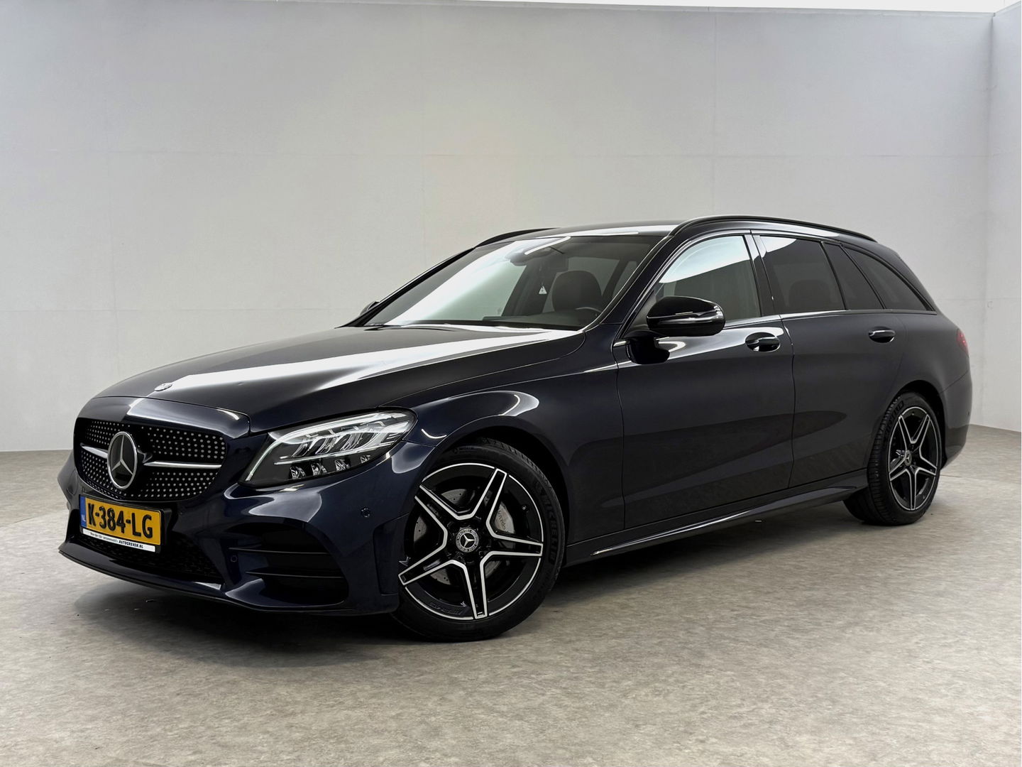 Mercedes-Benz C-Klasse 180 AMG | Virtual | Camera | LED | Adaptive Cruise | Navigatie | Parkeersens. l NAP
