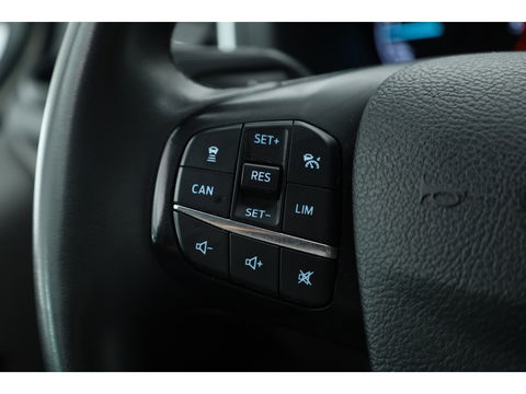 Ford Transit Custom 320 2.0 TDCI L2H1 DC Aut. | 170pk | Navi | Adapt. Cruise | 18'' | Trekhaak | Camera | 2x Schuifd.