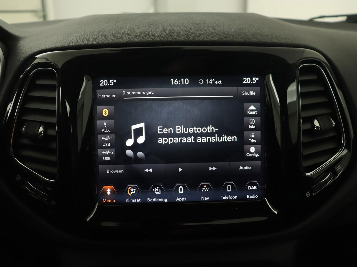 Jeep Compass 1.4 MultiAir Opening Edition 4x4 | Origineel NL | Half leder | Xenon | Beats Audio | Carplay | Navigatie | Climate control | Parkeerhulp | Cruise control | Bluetooth