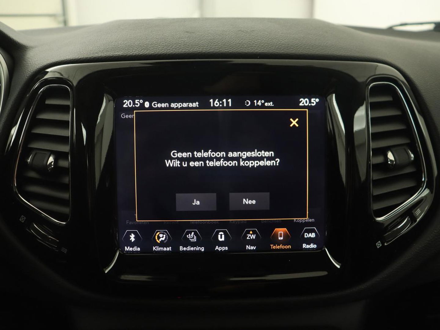 Jeep Compass 1.4 MultiAir Opening Edition 4x4 | Origineel NL | Half leder | Xenon | Beats Audio | Carplay | Navigatie | Climate control | Parkeerhulp | Cruise control | Bluetooth