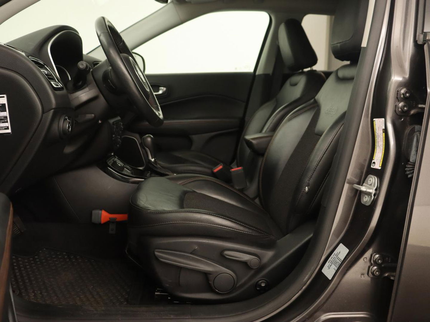 Jeep Compass 1.4 MultiAir Opening Edition 4x4 | Origineel NL | Half leder | Xenon | Beats Audio | Carplay | Navigatie | Climate control | Parkeerhulp | Cruise control | Bluetooth
