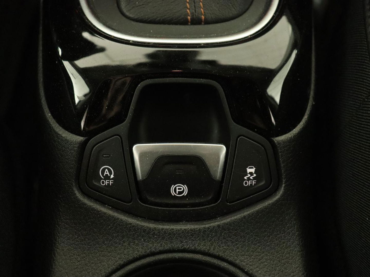Jeep Compass 1.4 MultiAir Opening Edition 4x4 | Origineel NL | Half leder | Xenon | Beats Audio | Carplay | Navigatie | Climate control | Parkeerhulp | Cruise control | Bluetooth