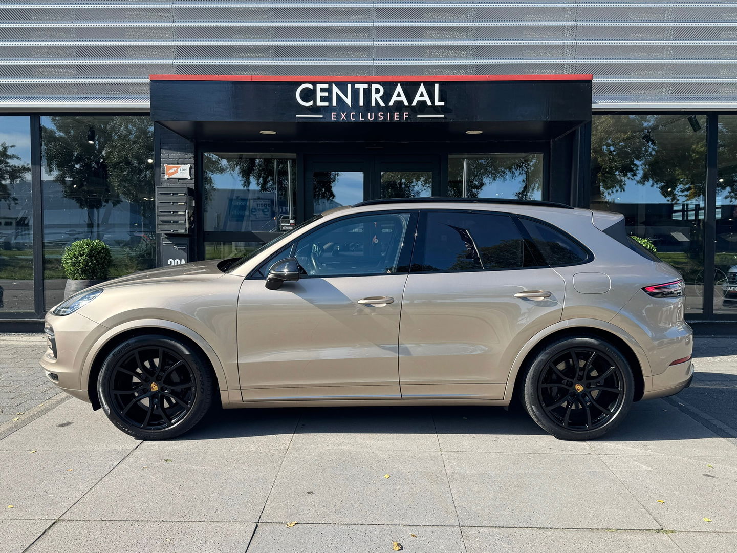 Porsche Cayenne 3.0 E-Hybrid|Pano|Sportchrono|Bose|Sportdesign|Memory|360Camera|Luchtvering|PDLS+|Leder|463PK