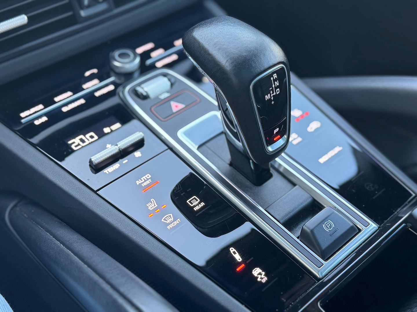 Porsche Cayenne 3.0 E-Hybrid|Pano|Sportchrono|Bose|Sportdesign|Memory|360Camera|Luchtvering|PDLS+|Leder|463PK