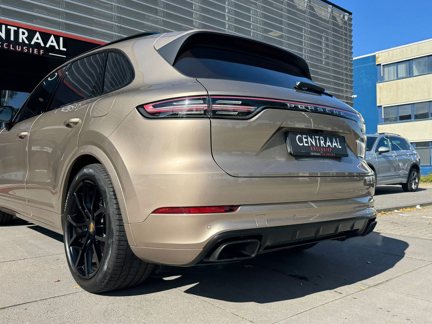 Porsche Cayenne 3.0 E-Hybrid|Pano|Sportchrono|Bose|Sportdesign|Memory|360Camera|Luchtvering|PDLS+|Leder|463PK