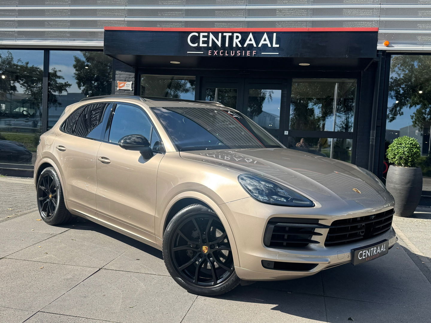 Porsche Cayenne 3.0 E-Hybrid|Pano|Sportchrono|Bose|Sportdesign|Memory|360Camera|Luchtvering|PDLS+|Leder|463PK