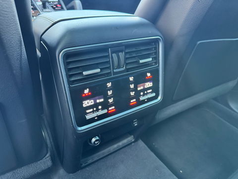 Porsche Cayenne 3.0 E-Hybrid|Pano|Sportchrono|Bose|Sportdesign|Memory|360Camera|Luchtvering|PDLS+|Leder|463PK