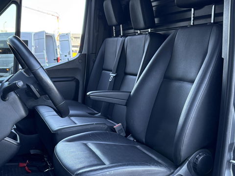 Mercedes-Benz Sprinter 319 L2H2 | 3,5 TON Trekgewicht | LEDER | LED