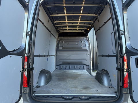 Mercedes-Benz Sprinter 319 L2H2 | 3,5 TON Trekgewicht | LEDER | LED
