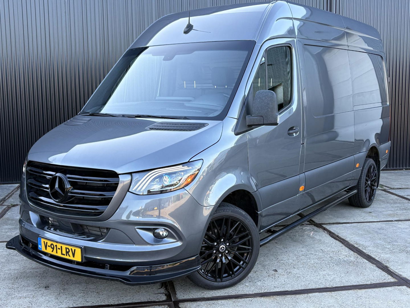Mercedes-Benz Sprinter 319 L2H2 | 3,5 TON Trekgewicht | LEDER | LED