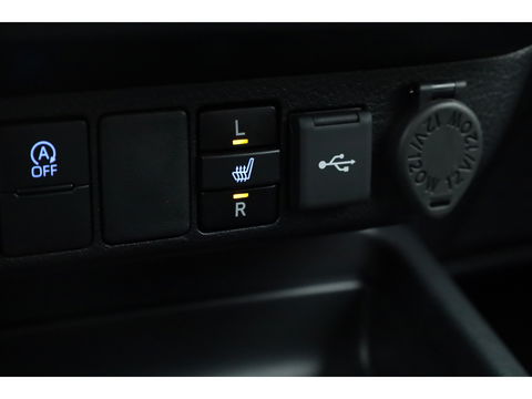 Toyota Hilux 2.4 D-4D Double Cab Challenger | "VAN" | Automaat | Grijs kent. |  Trekhaak | Camera | Adapt. Cruise | Apple CarPlay