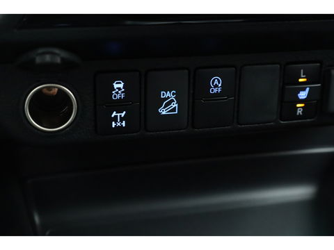 Toyota Hilux 2.4 D-4D Double Cab Challenger | "VAN" | Automaat | Grijs kent. |  Trekhaak | Camera | Adapt. Cruise | Apple CarPlay