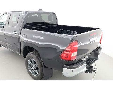 Toyota Hilux 2.4 D-4D Double Cab Challenger | "VAN" | Automaat | Grijs kent. |  Trekhaak | Camera | Adapt. Cruise | Apple CarPlay