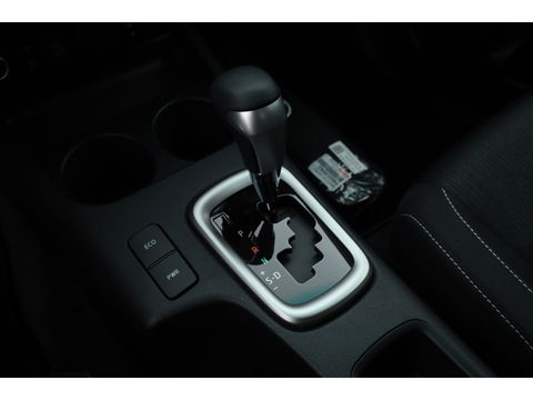 Toyota Hilux 2.4 D-4D Double Cab Challenger | "VAN" | Automaat | Grijs kent. |  Trekhaak | Camera | Adapt. Cruise | Apple CarPlay