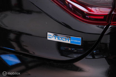 Renault Clio 1.6 E-Tech Hybrid 140 pk Automaat | BTW auto | NAP NL auto | meeneemprijs | All Seasons | LED | Navigatie | Lane assist |
