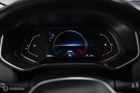 Renault Clio 1.6 E-Tech Hybrid 140 pk Automaat | BTW auto | NAP NL auto | meeneemprijs | All Seasons | LED | Navigatie | Lane assist |