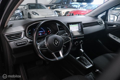 Renault Clio 1.6 E-Tech Hybrid 140 pk Automaat | BTW auto | NAP NL auto | meeneemprijs | All Seasons | LED | Navigatie | Lane assist |