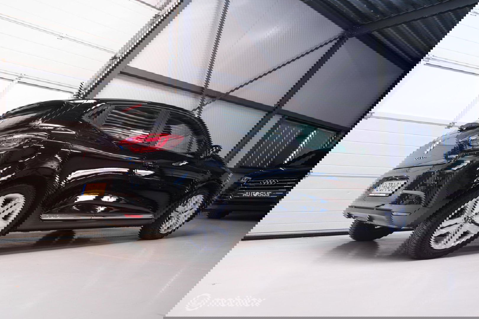 Renault Clio 1.6 E-Tech Hybrid 140 pk Automaat | BTW auto | NAP NL auto | meeneemprijs | All Seasons | LED | Navigatie | Lane assist |