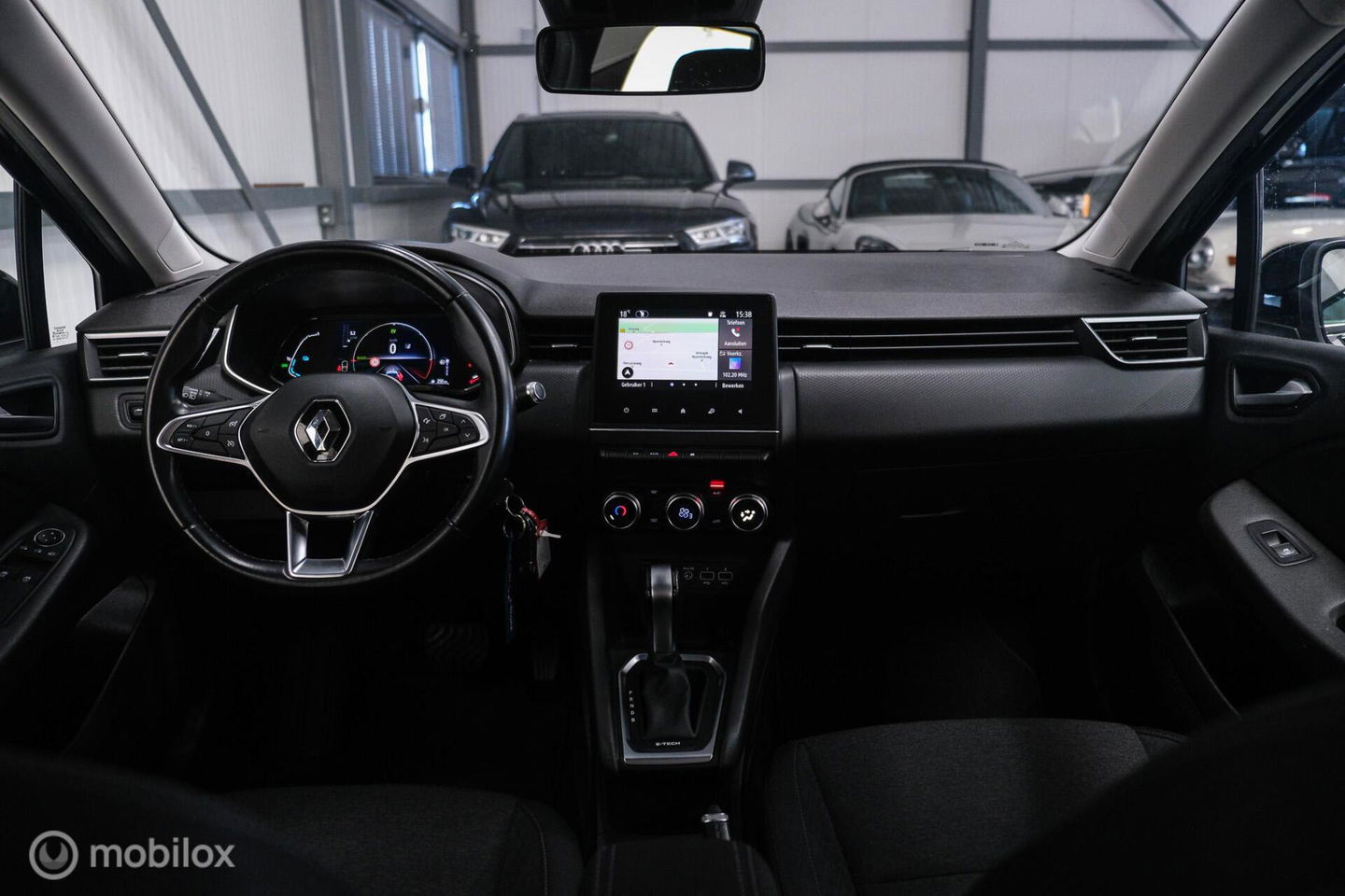 Renault Clio 1.6 E-Tech Hybrid 140 pk Automaat | BTW auto | NAP NL auto | meeneemprijs | All Seasons | LED | Navigatie | Lane assist |