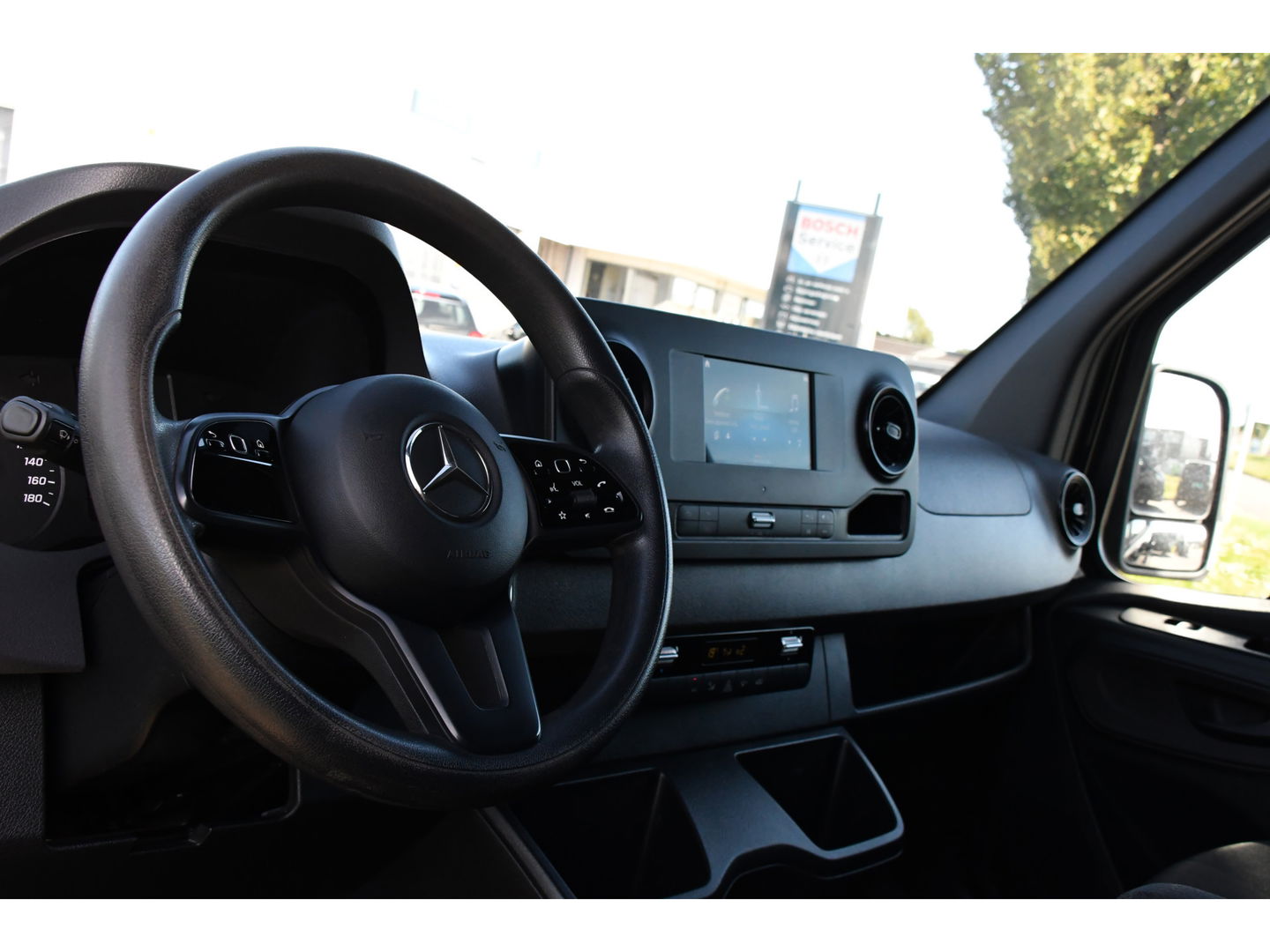 Mercedes-Benz Sprinter 315 1.9 CDI L2H2 Black Edition Camera, Carplay, LED, 150pk, Automaat, Multimedia, Uniek!