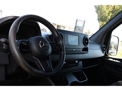 Mercedes-Benz Sprinter 315 1.9 CDI L2H2 Black Edition Camera, Carplay, LED, 150pk, Automaat, Multimedia, Uniek!