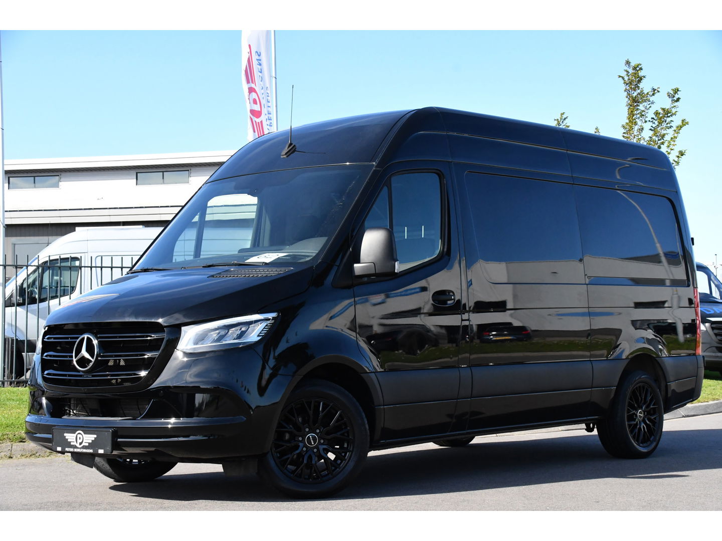 Mercedes-Benz Sprinter 315 1.9 CDI L2H2 Black Edition Camera, Carplay, LED, 150pk, Automaat, Multimedia, Uniek!