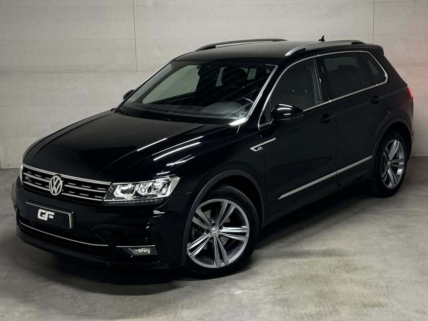 Volkswagen Tiguan 1.5 TSI ACT 2x R-Line Virtual ACC Carplay NAP