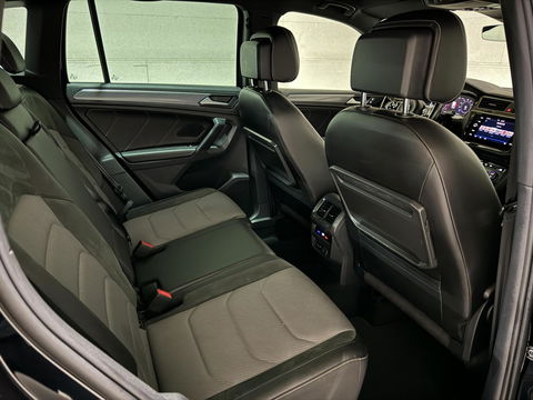 Volkswagen Tiguan 1.5 TSI ACT 2x R-Line Virtual ACC Carplay NAP