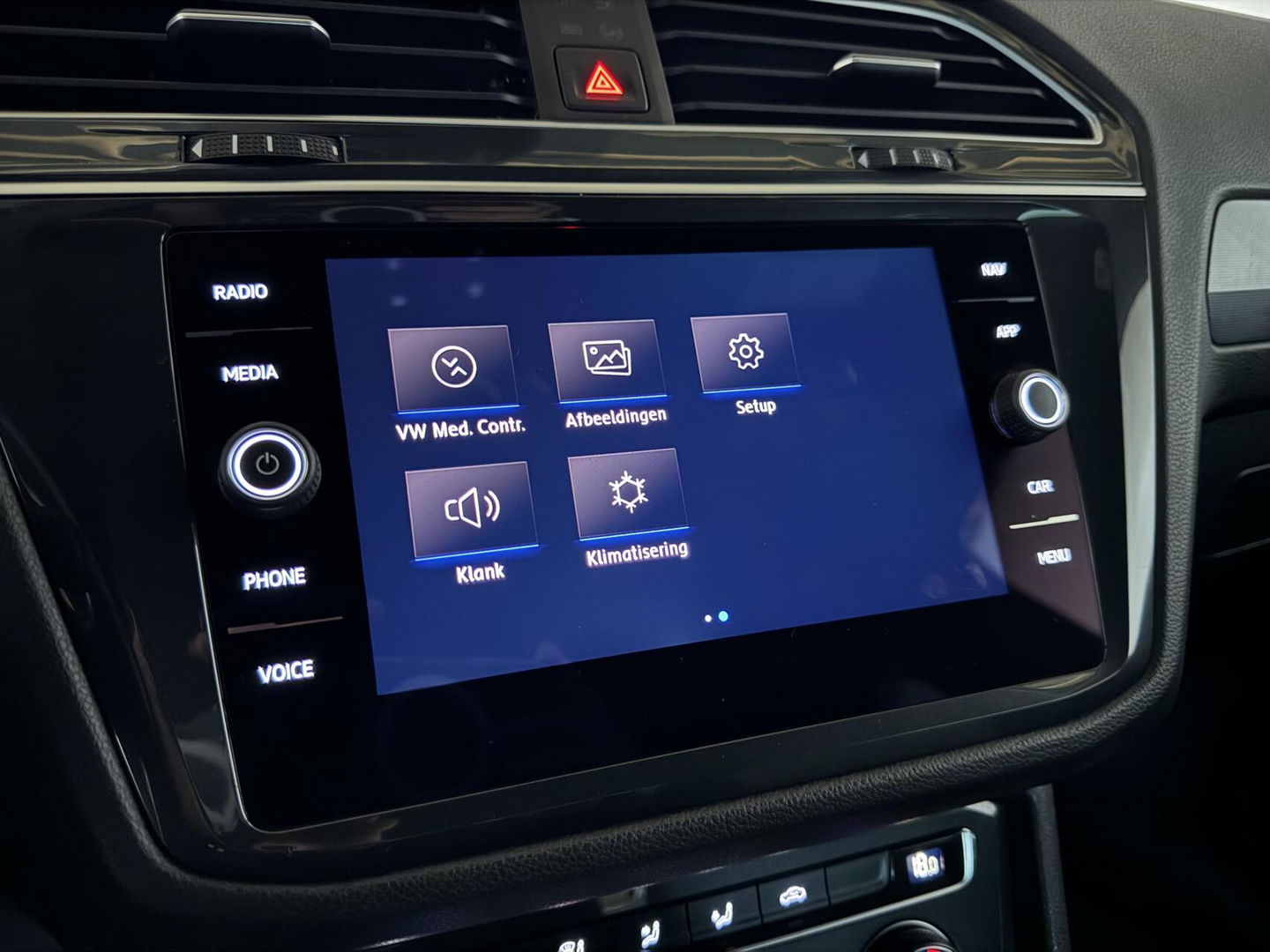 Volkswagen Tiguan 1.5 TSI ACT 2x R-Line Virtual ACC Carplay NAP